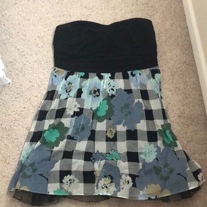 Floral strapless dress